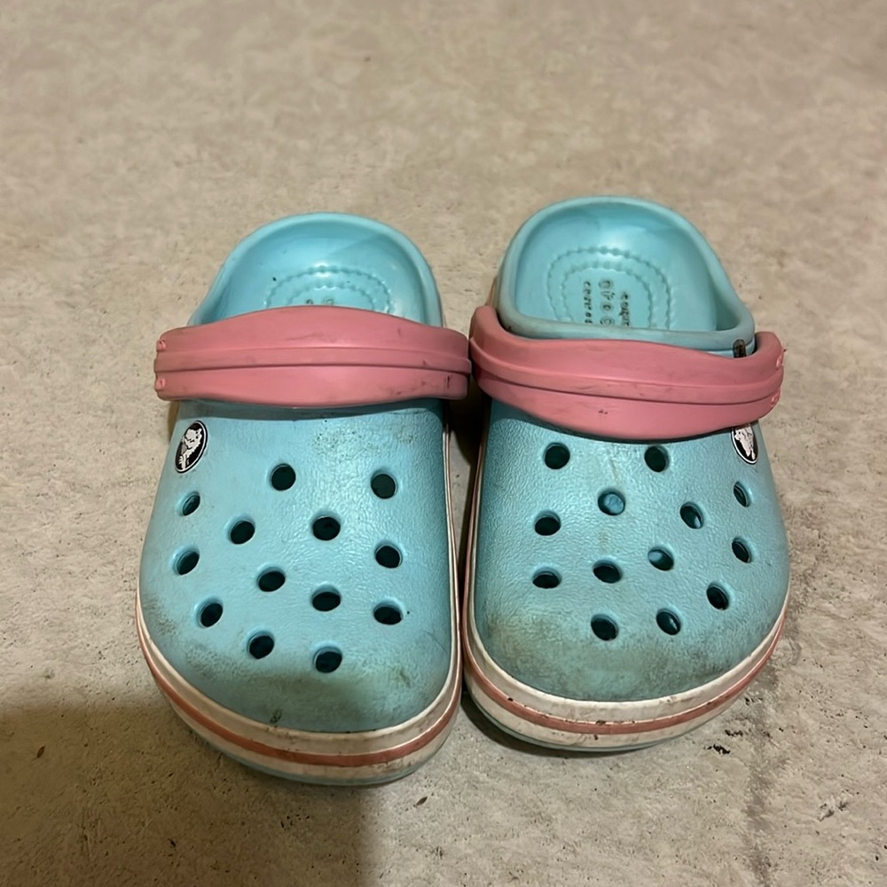 Crocs kids blue and pink, toddler size 7